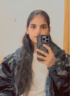 Dolly Real Meet & Cam Service - ఎస్కార్ట్ in Bangalore Photo 1 of 2