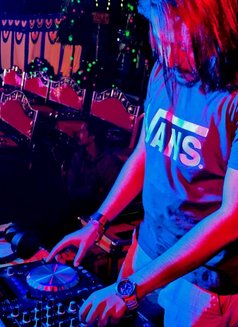 Ricky genuine secret service - Male escort in Kolkata Photo 14 of 14