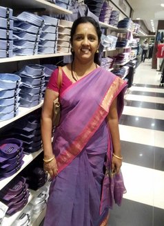 Krithika - escort in Bangalore Photo 4 of 5