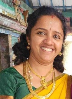 Krithika - escort in Bangalore Photo 1 of 5