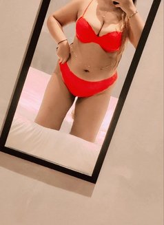 Nisha - escort in Hyderabad Photo 1 of 3