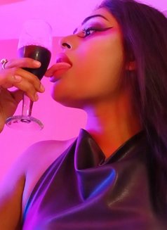 Top and Hot Videos Only Genuine Client - Transsexual एस्कॉर्ट in Kolkata Photo 4 of 10