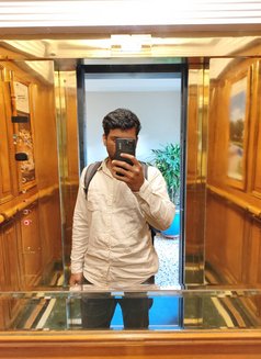 Massager Roni Jezz - Male massage in Bangalore Photo 2 of 6