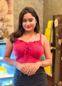 Nidhi - எஸ்கார்ட் in Indore Photo 1 of 2