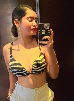 Female Escort Service in Gaur City Noida - ఎస్కార్ట్ ఏజెన్సీ in Noida Photo 3 of 4