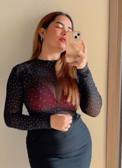 Female Escort Service in Gaur City Noida - ఎస్కార్ట్ ఏజెన్సీ in Noida Photo 4 of 4