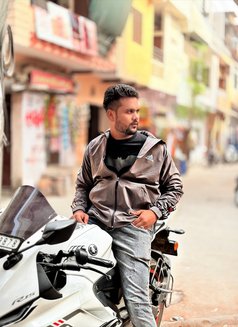 Rajasthani Munda - Male escort in Jaipur Photo 1 of 1