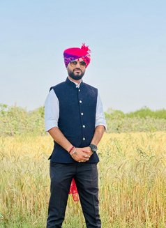 Bhavesh - Male escort in Ahmedabad Photo 8 of 10