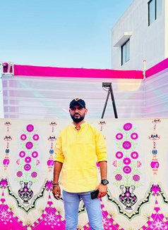 Bhavesh - Male escort in Ahmedabad Photo 9 of 10