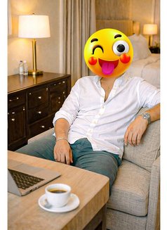 Mature & Gentleman - Male escort in New Delhi Photo 10 of 14