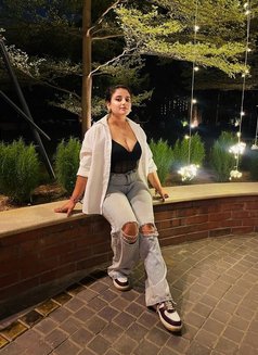 Kavitarani - ఎస్కార్ట్ in Bangalore Photo 1 of 3