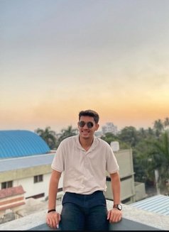 Dhruv - Male escort in Surat Photo 1 of 3