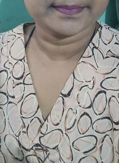 Bhavana - এস্কর্ট in Bangalore Photo 1 of 2