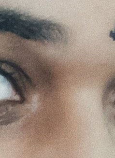 Bhavana - এস্কর্ট in Bangalore Photo 2 of 2