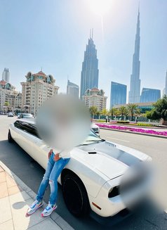 Neil, a Travel Enthusiast Companion - Male companion in Mumbai Photo 2 of 4