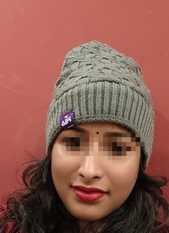 Tannu - escort in Bangalore Photo 2 of 3