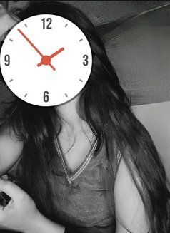 Anni - एस्कॉर्ट in Pune Photo 1 of 3