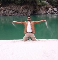 Rav - Male escort in New Delhi