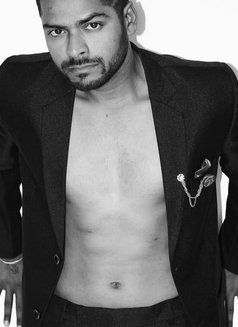 Rav - Male ఎస్కార్ట్ in New Delhi Photo 4 of 6