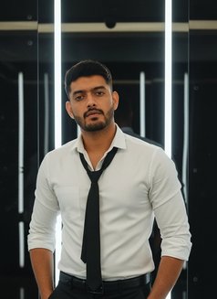 Akash massager - Male एस्कॉर्ट in Candolim, Goa Photo 3 of 9