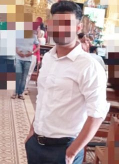 Akash massager - Male एस्कॉर्ट in Candolim, Goa Photo 1 of 9