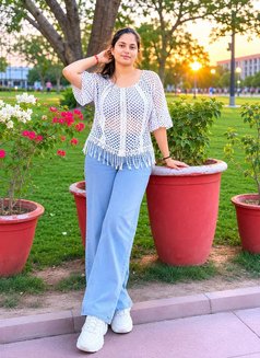Saniya Singh - escort in Kota Photo 1 of 2