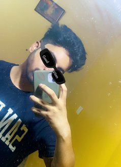 Himanshu - Male massage in New Delhi Photo 4 of 5