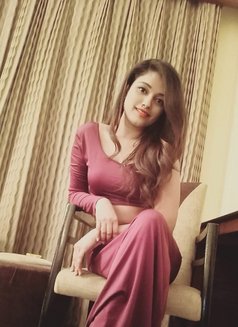 Rashmi, Book Mumbai Call Girls - எஸ்கார்ட் in Mumbai Photo 1 of 1