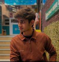 Roshan - Male escort in Kochi