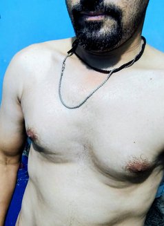 Vinni - Male escort in New Delhi Photo 4 of 4