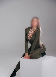 Vip Independent Delhi - एस्कॉर्ट in New Delhi Photo 1 of 1