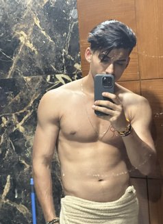Eros - Male escort in New Delhi Photo 1 of 5