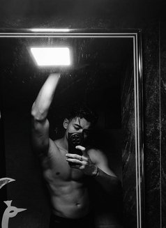 Eros - Male escort in New Delhi Photo 2 of 5