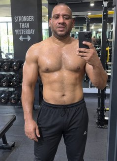 Canadian Indian - Male escort in New Delhi Photo 6 of 9