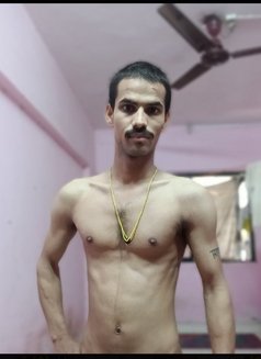 Lalit - Male massage in Mumbai Photo 4 of 6