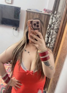 Independent 🫦Priya - escort in New Delhi Photo 2 of 9