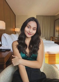 Cam Show No Broker Meet - एस्कॉर्ट in Bangalore Photo 2 of 2