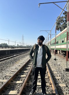 Obito - Male எஸ்கார்ட் in New Delhi Photo 3 of 5