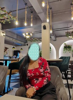 Tanvi Krishnan - एस्कॉर्ट in Bangalore Photo 2 of 3