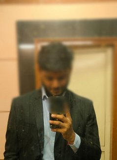 Rahul - Male escort in Mumbai Photo 1 of 2