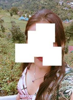 Rashmi - escort in Noida Photo 1 of 3