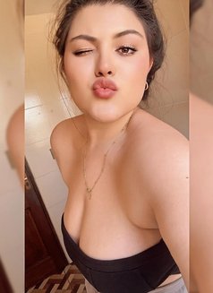 High Class Escort Service Available - एस्कॉर्ट in Kolkata Photo 5 of 5