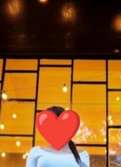 Anshika - एस्कॉर्ट in New Delhi Photo 3 of 7