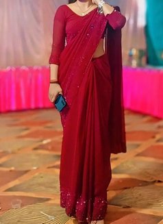 Anshika - एस्कॉर्ट in New Delhi Photo 6 of 7