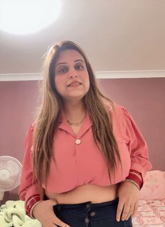 Daisy - escort in Mumbai Photo 2 of 2