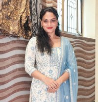 Trany Salem Priya - Transsexual எஸ்கார்ட் in Chennai