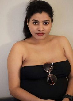 Jinal Real Meet With Genuine Models - एस्कॉर्ट in Bangalore Photo 1 of 3