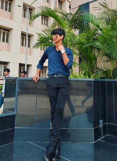 Navneet - Male escort in Chandigarh Photo 1 of 4