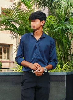 Navneet - Male escort in Chandigarh Photo 2 of 4