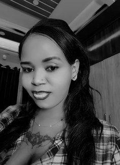 Ashley - escort in Bangalore Photo 2 of 4